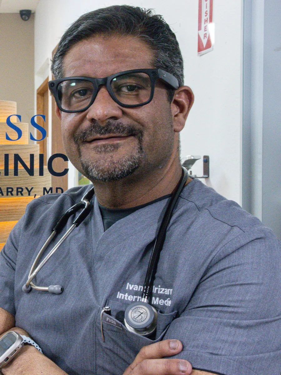El Dr. Iván Irizarry en Wellness Medical Clinic, San Juan